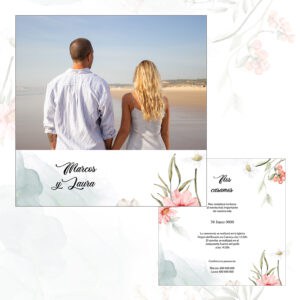 Pareja en la playa, invitación de boda, boda en la playa, invitación de matrimonio, destino romántico, celebración nupcial en la arena.