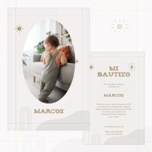 Bebé en bautizo en invitación con diseño moderno y personalizado para evento religioso en Cuenca.