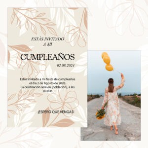1. Invitación de cumpleaños con diseño floral en tonos pastel y texto en español.