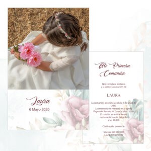 Niña con vestido de comunión sosteniendo ramo de flores rosas en campo de trigo.